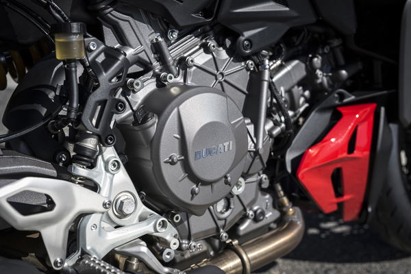 Streetfighter V2 S - Motor