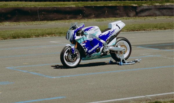 Das Haxch Moto YZR900