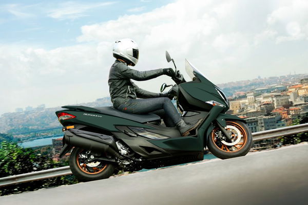 Der 2025 Suzuki Burgman 400