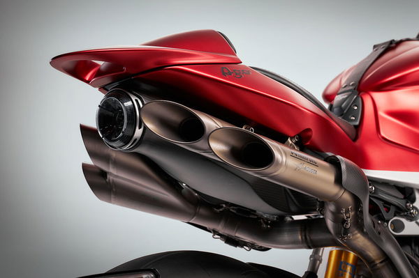 MV Agusta Superveloce vor 1000