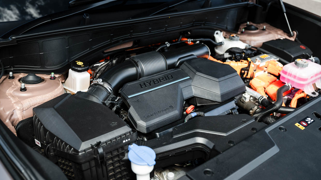 Hyundai Santa Fe Coty 2025-10