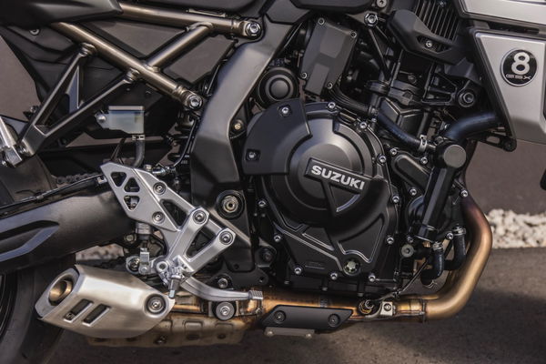 Der 798cc parallele Doppelzylindermotor 