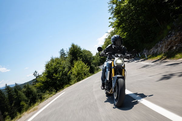 Das GSX -8T - Reiten