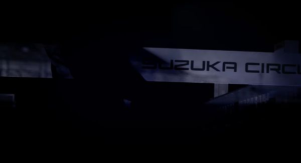 Suzuka Circuit Brading ist im Video vorhanden