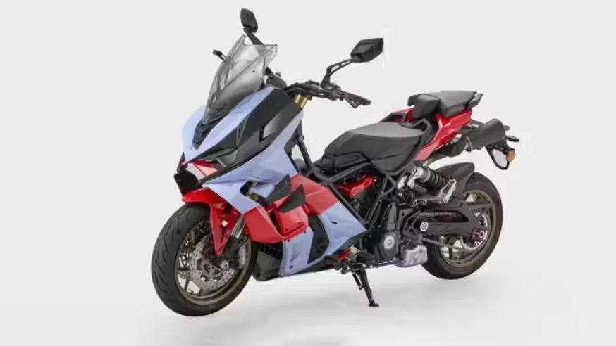 QJ Motor neckt QJ700-8K 120 MPH Scooter mit manuellen Zahnrädern und Kupplung