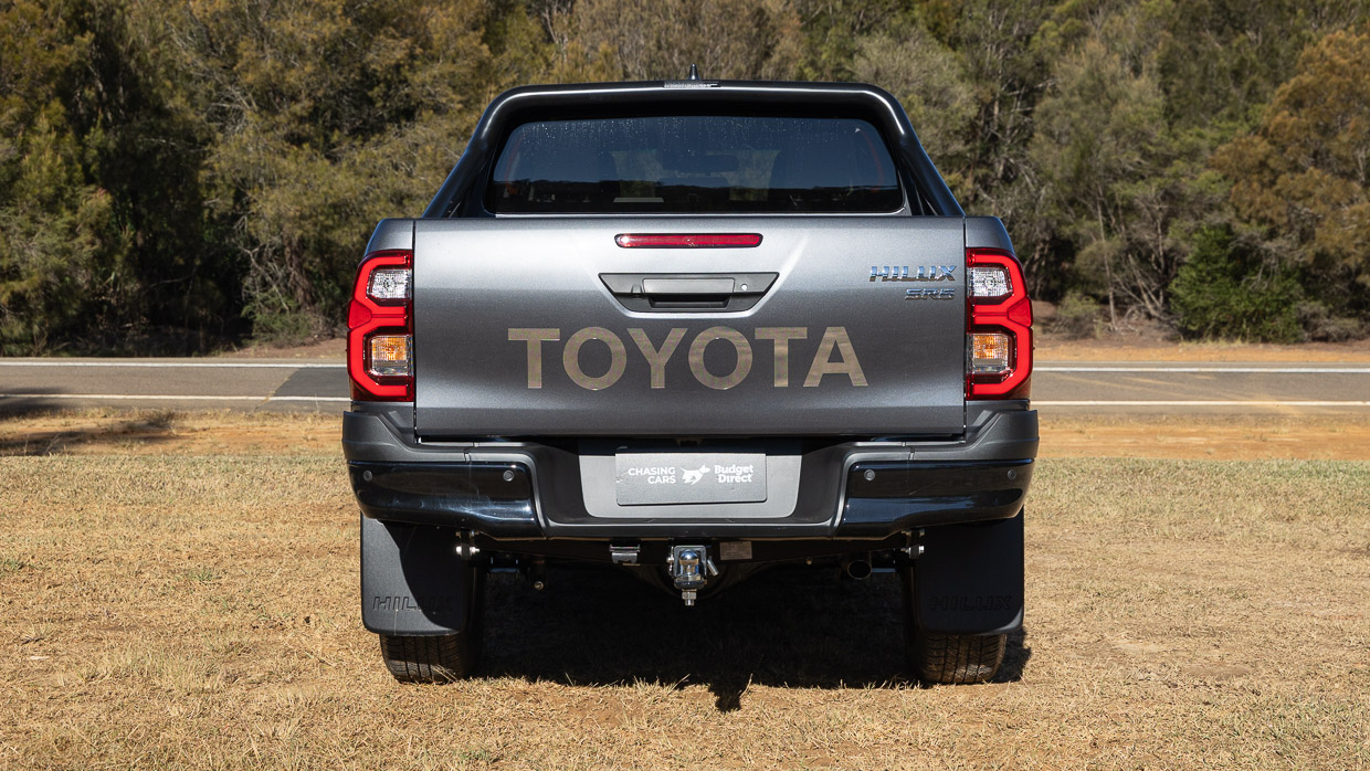 Toyota Hilux SR5 2025 Heck