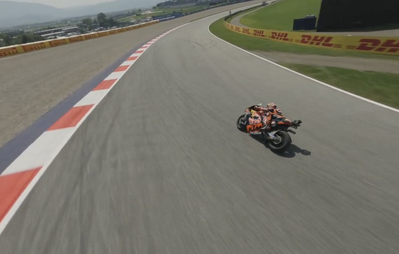 Sehen Sie sich die schnellste FPV -Drohnen -Chase -MotoGP -Fahrrad der Welt bei Red Bull Ring an