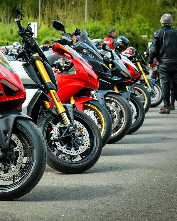 Fahrradnacht in Rykas Café