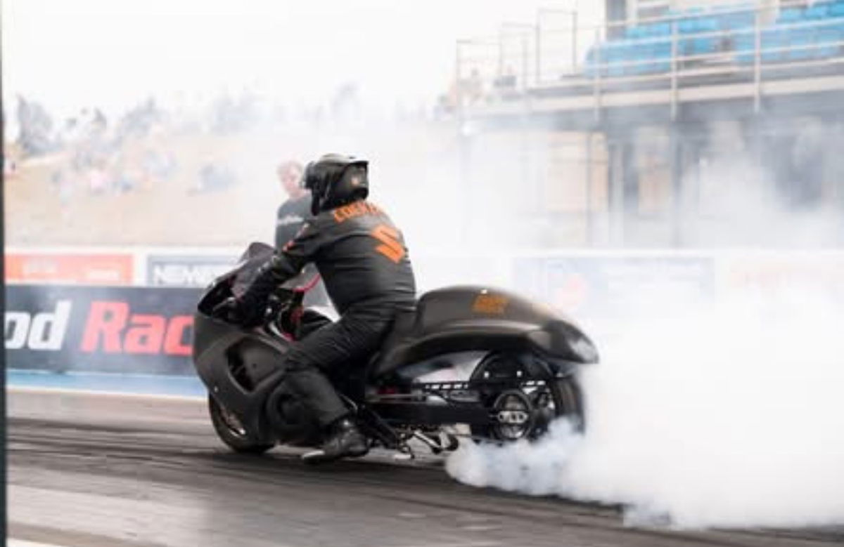 Essex Biker stürzt bei 210 Meilen pro Stunde, lebt und verspricht, wieder zu fahren