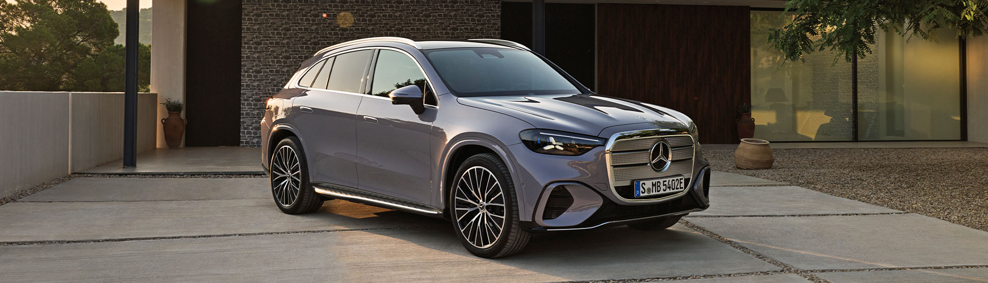 Mercedes-Benz GLC EV enthüllte den neuen BMW IX3 als Erzrivalen-und es fehlt kein Kühlergrill!