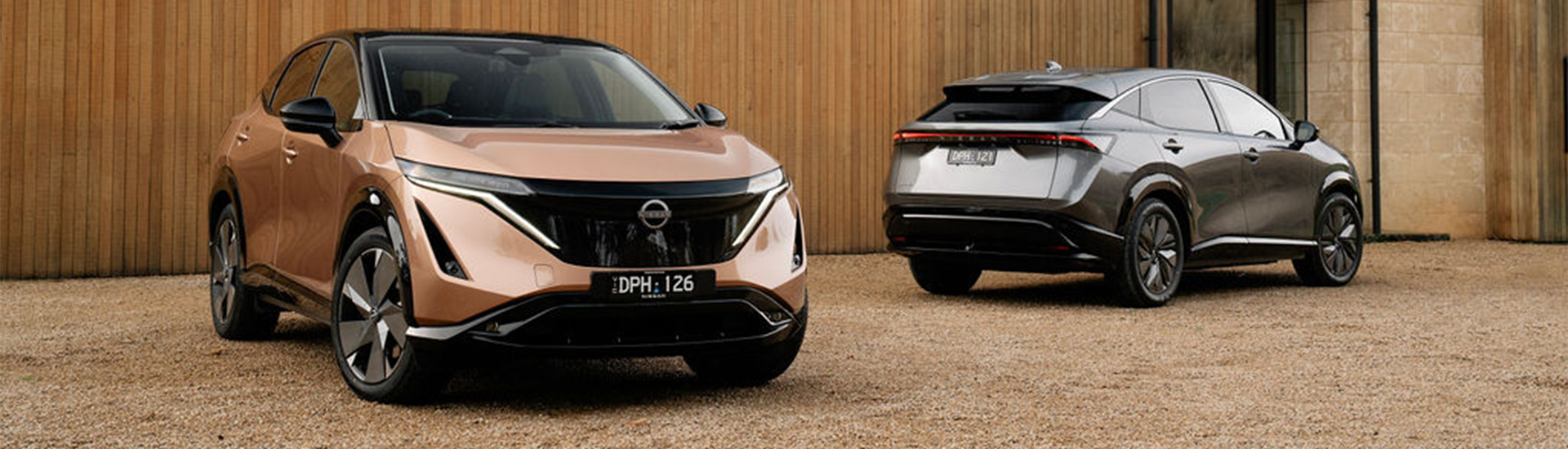 Nissan Ariya 2026 Bewertung - Verfolgung von Autos