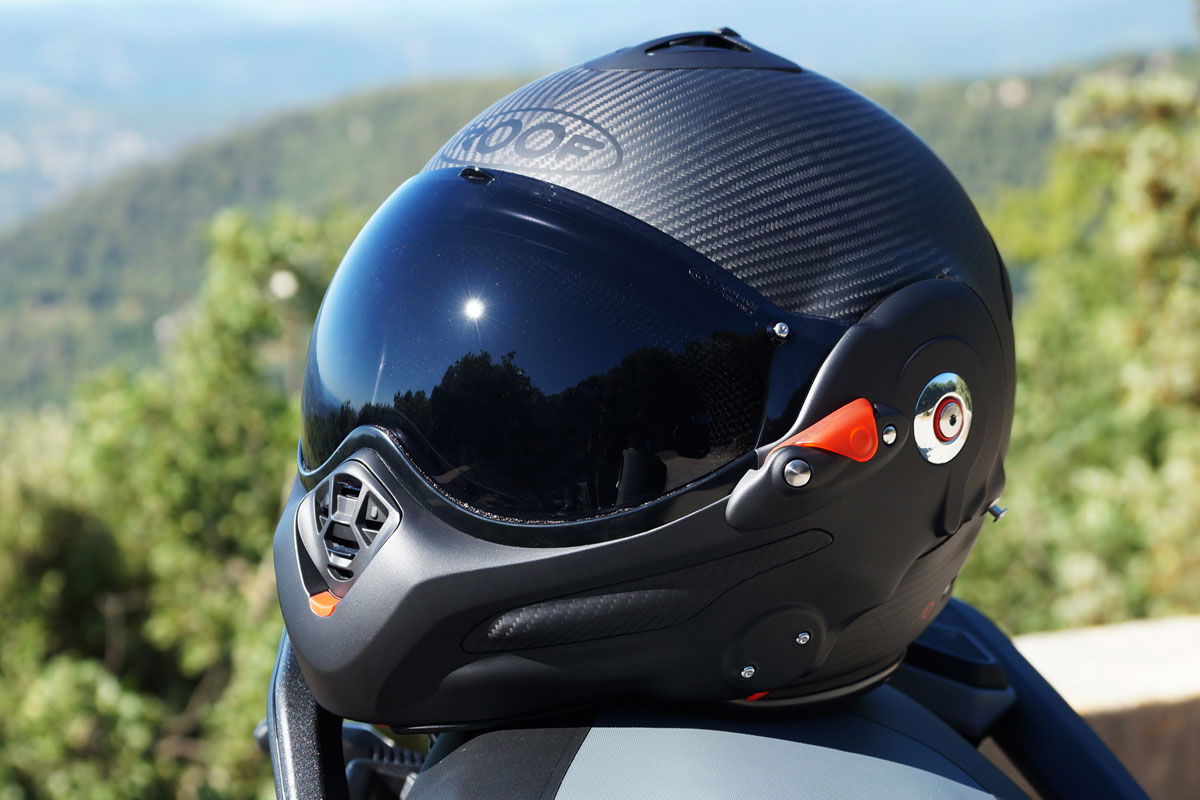 Roof Desmo 3 Carbon helmet. Photo credit - Roof