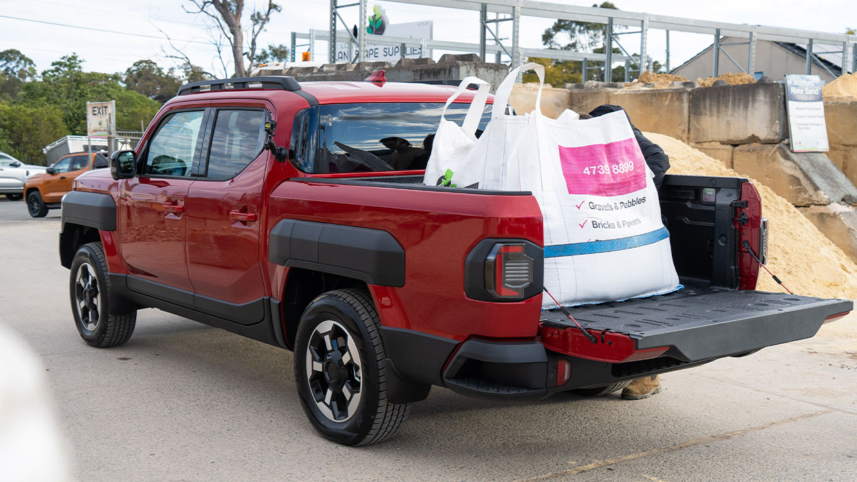 Kia-Tasman-X-Line beladen