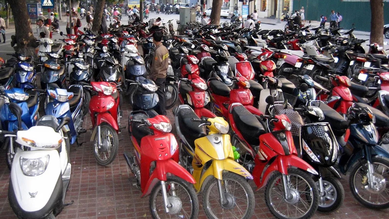 Honda ist in Gefahr, da Japan Vietnam wegen des Verbots von Benzinmotorrädern in Hanoi warnt