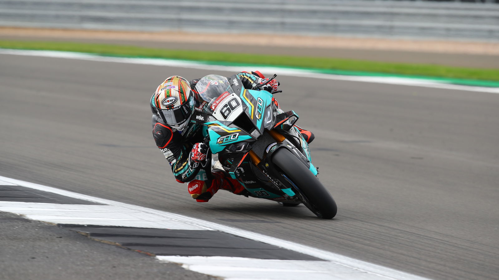 Peter Hickmans BMW M1000 RR mit BSB-Spezifikation 2021 steht zum Verkauf