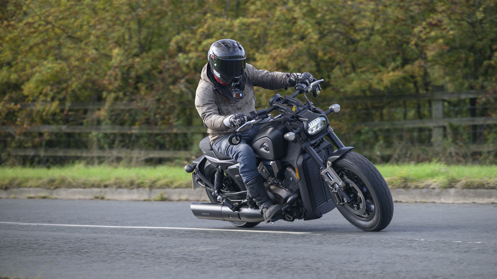 QJ Motor SRV 600 V (2025) Testbericht, Details, Spezifikationen und Funktionen