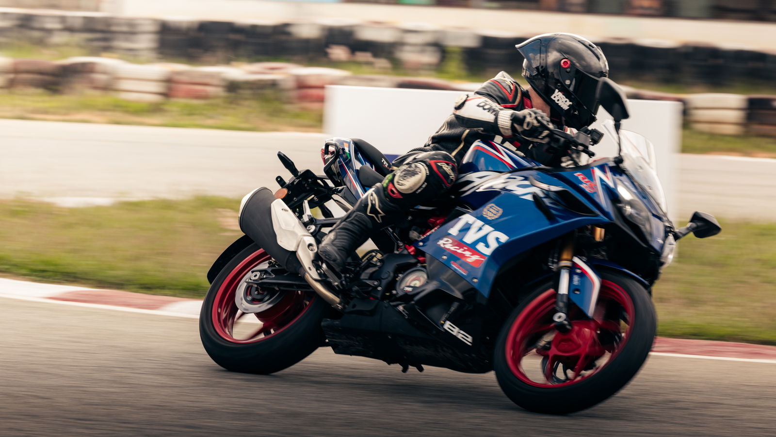 TVS Apache RR 310 Testbericht, Spezifikationen und Funktionen