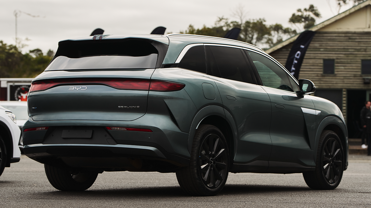 BYD Sealion 8 2026: Technische Spezifikationen für den kommenden Plug-in-Rivalen Mitsubishi Outlander und Chery Tiggo 9 enthüllt