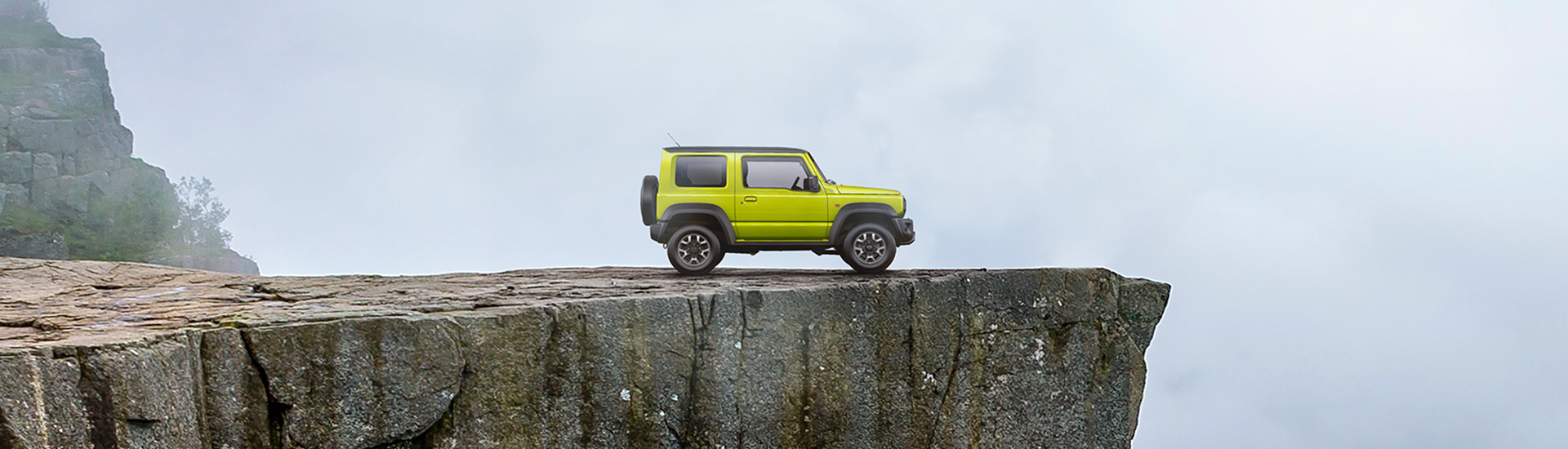 Der dreitürige Suzuki Jimny kehrt Anfang 2026 mit Sicherheitsverbesserungen und neuer Innenraumtechnik nach Oz zurück
