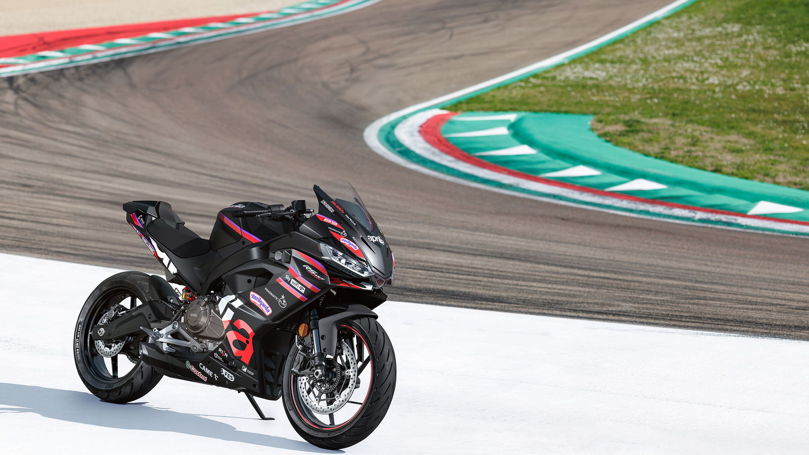 Aprilia erweitert die RS457-Reihe um eine neue GP-inspirierte Replik