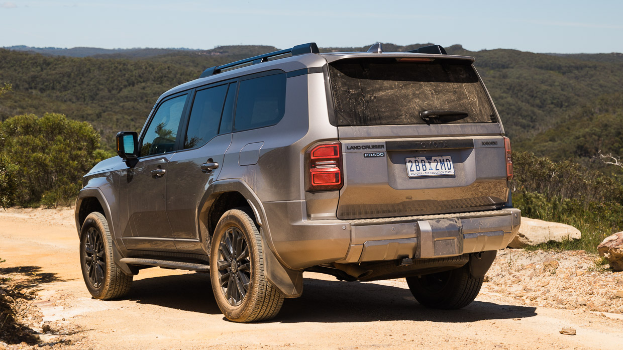 Toyota Prado Kakadu 2025 hinten 3/4