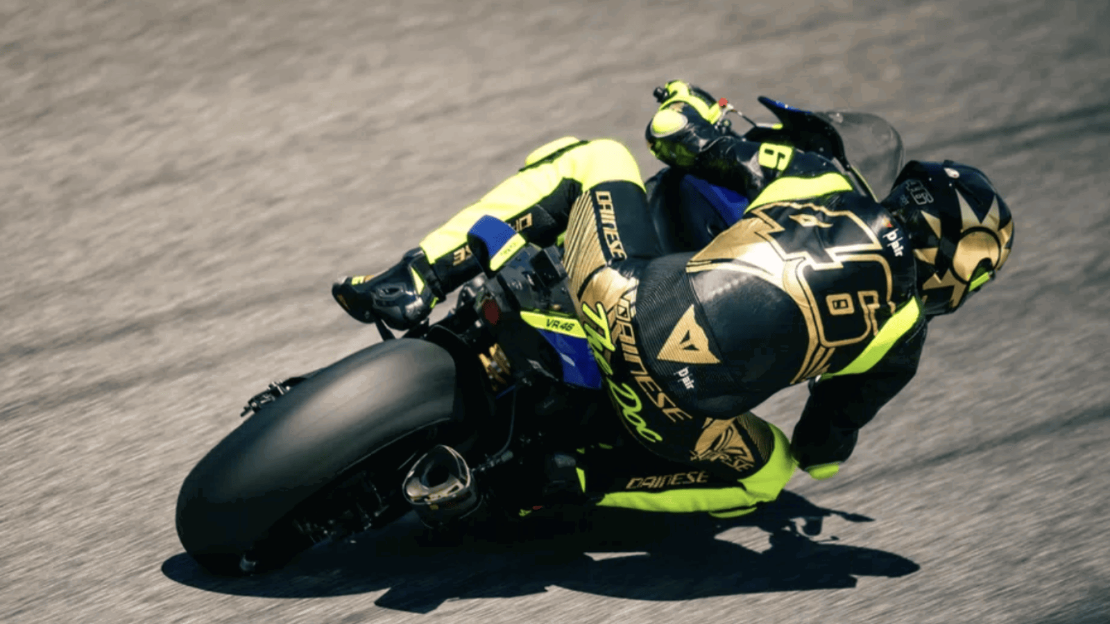 Die Auktion der Lederbekleidung und des Helms zum 46. Geburtstag von Valentino Rossi beginnt
