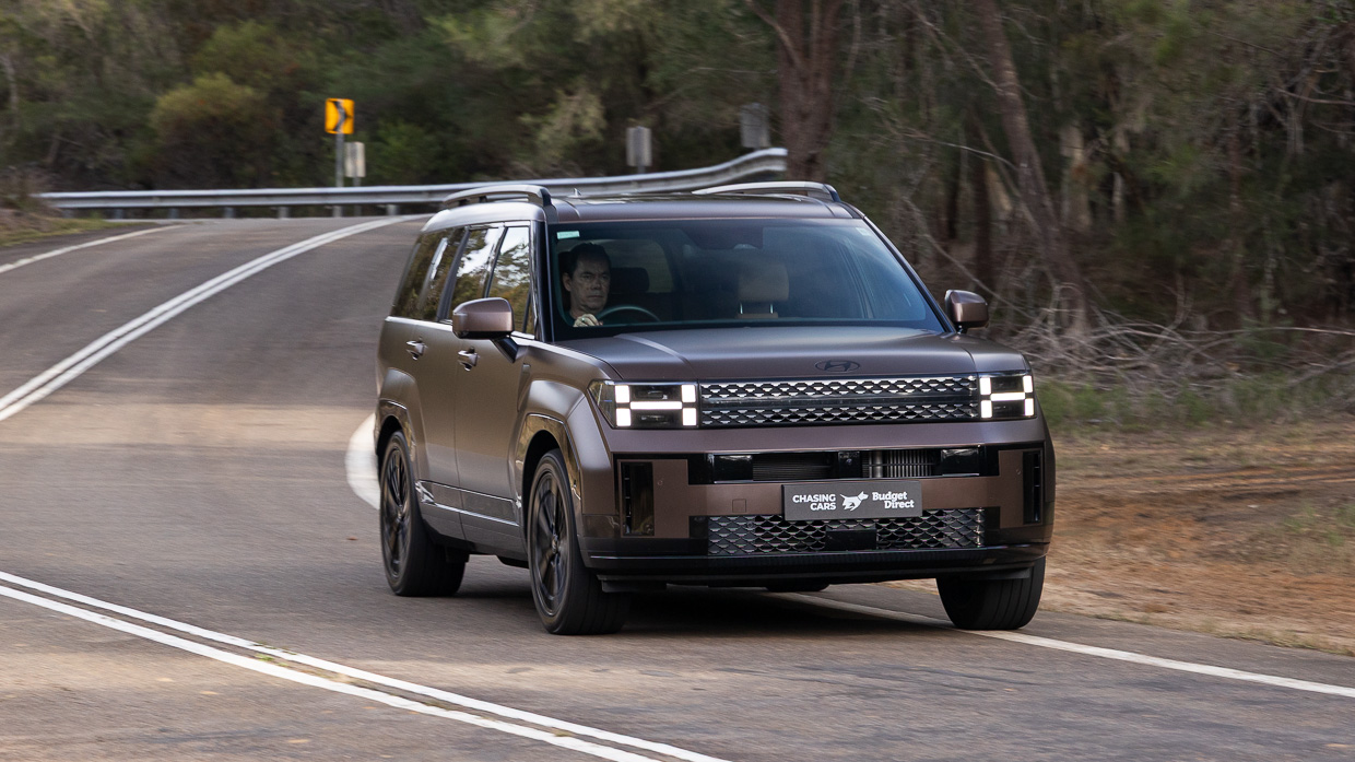 Hyundai Santa Fe Hybrid Kalligraphie 2025 hart fahren 14