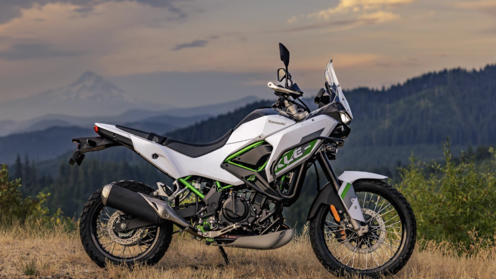 Kawasaki Experience Tour 2026 mit der neuen KLE500, Z1100 und Z900RS