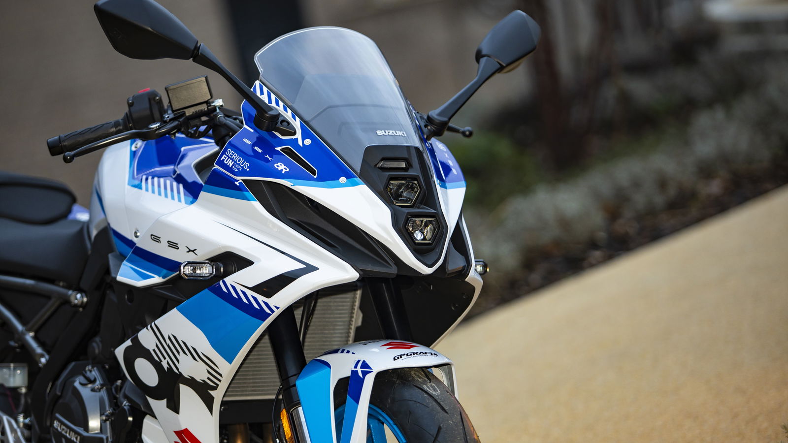 Suzuki GSX-8R GP Grafix Aufkleber-Kit angekündigt