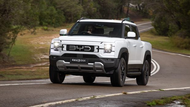 BYD Shark 6 Premium 2025 fahren 17