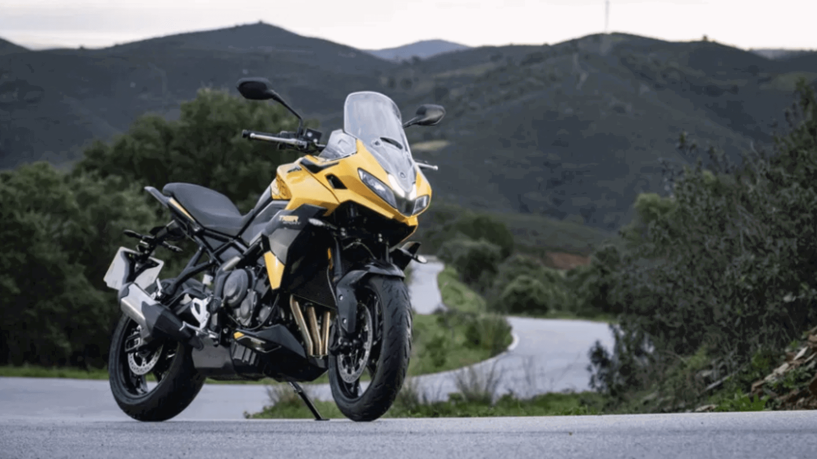 Triumph Tiger Sport 800 in yellow