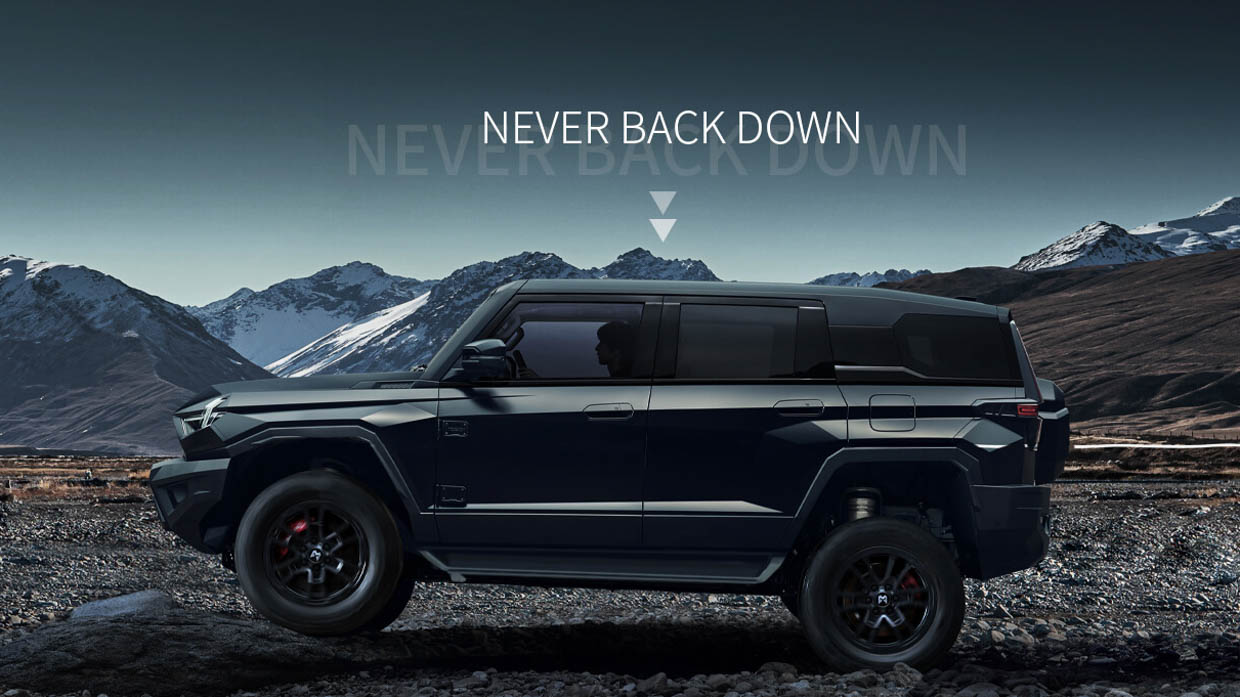 Dongfeng MHero I Offroader-Seitenprofil mit schwarzer Lackierung