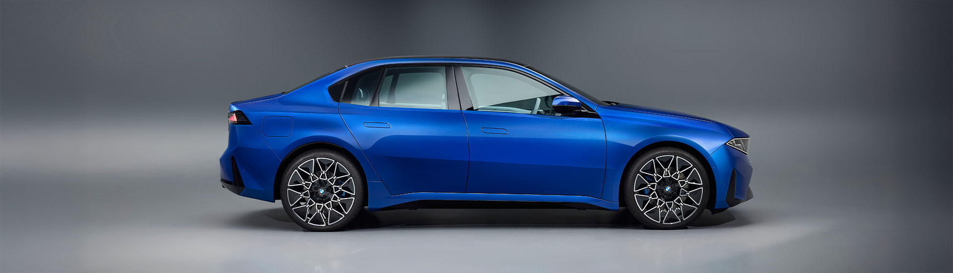 BMW i3 enthüllt! 900 km Reichweite, weniger störende Technik und ein schickes neues Design katapultieren den 3er in die Ära der Elektrofahrzeuge