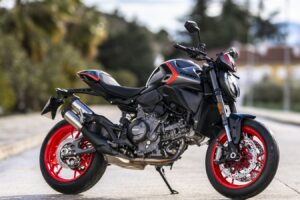 Ducati Monster V2 erhält völlig neue Sportlackierung