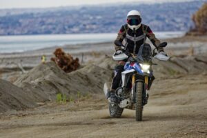 Technische Daten und Funktionen der BMW F 450 GS im Test