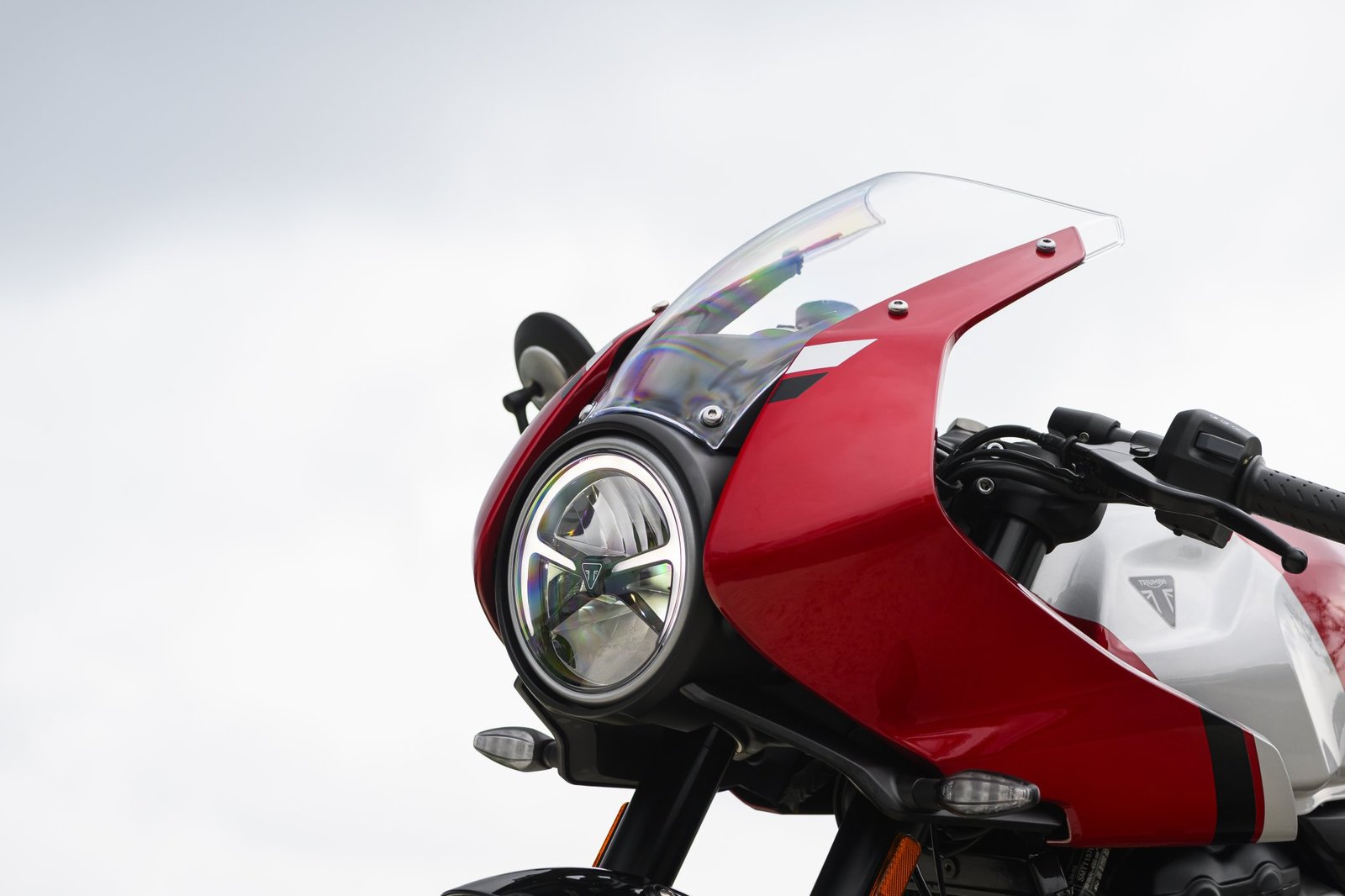 Die Triumph Thruxton 400 2026