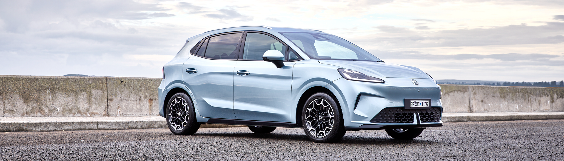 MGs günstigstes Elektrofahrzeug enthüllt! Der 2026 MG4 Urban wird bei 31.990 US-Dollar starten und mit BYD Atto 2 und Chery E5 konkurrieren