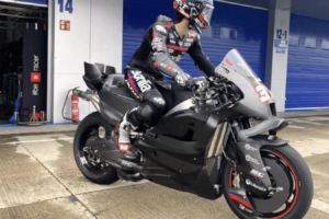 Aprilias MotoGP-Prototyp 2027 feiert in Jerez sein Rennstreckendebüt