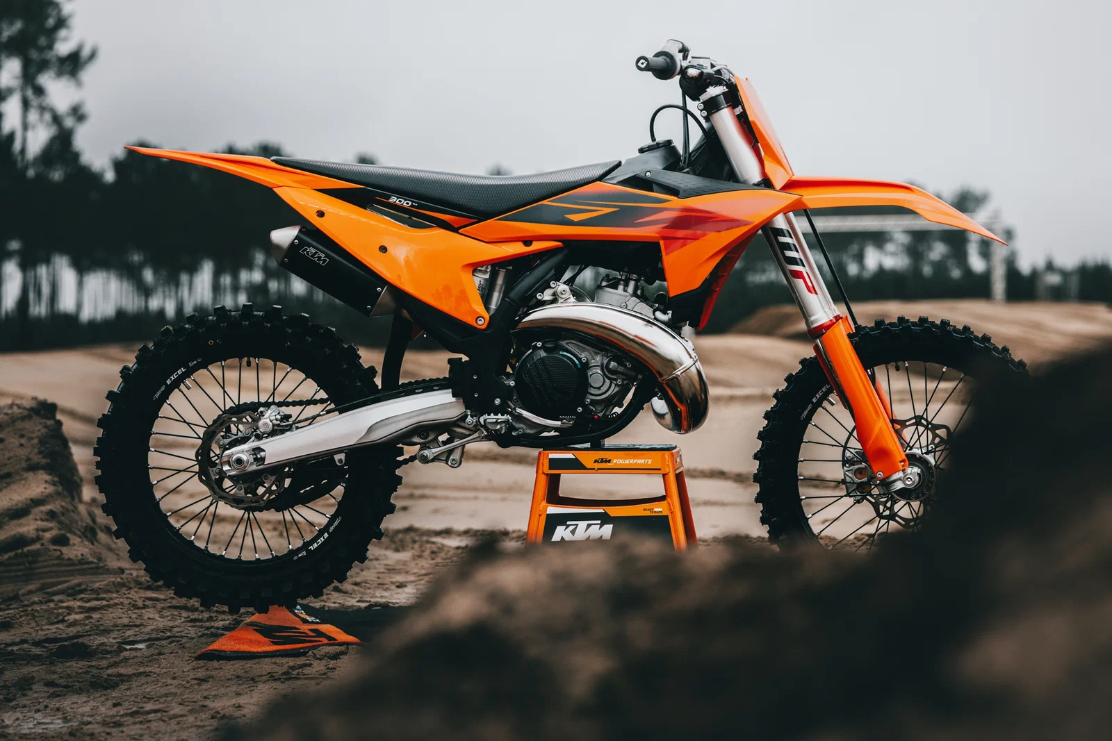 2027 KTM 300 SX Motocross-Bike.