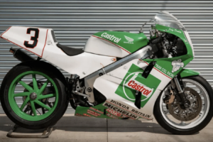 Ex-Joey Dunlop und Steve Hislop Honda VFR750R RC30 werden versteigert