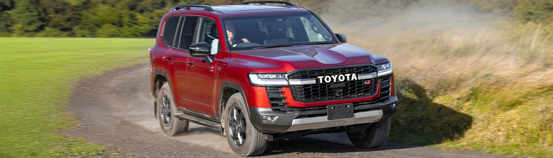 Toyota LandCruiser Hybrid 2026: Preise und Spezifikationen für die erste elektrifizierte 300er-Serie