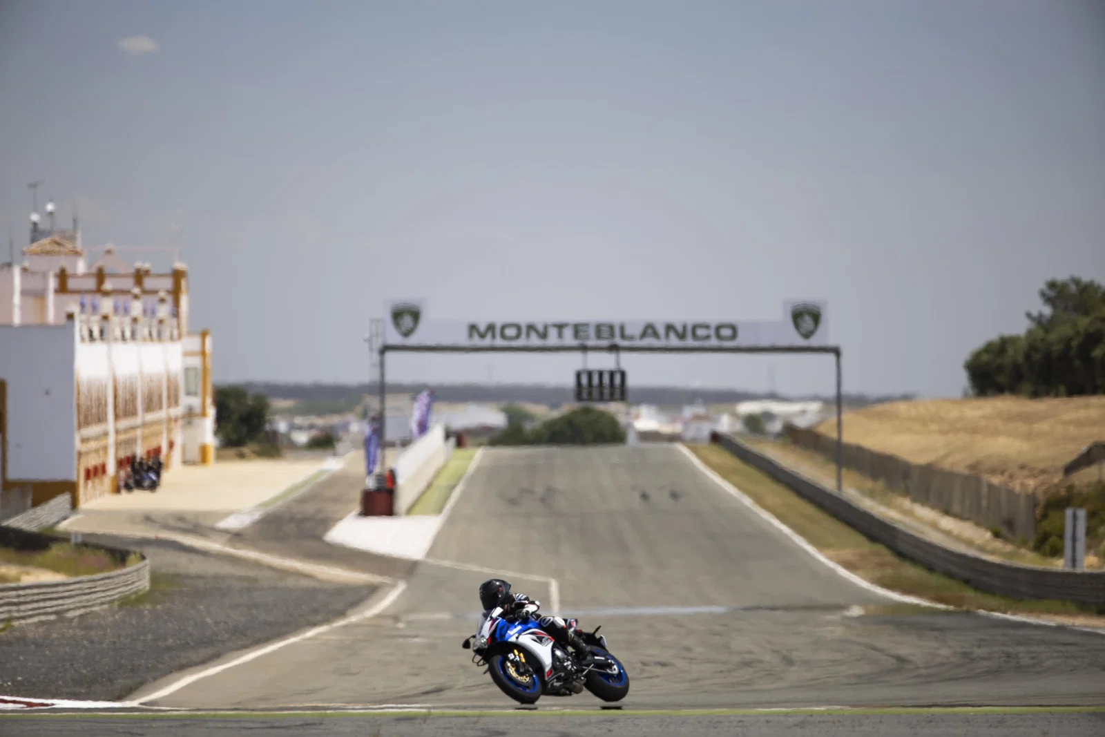 Die Suzuki GSX-R1000R 2026 – fahrend