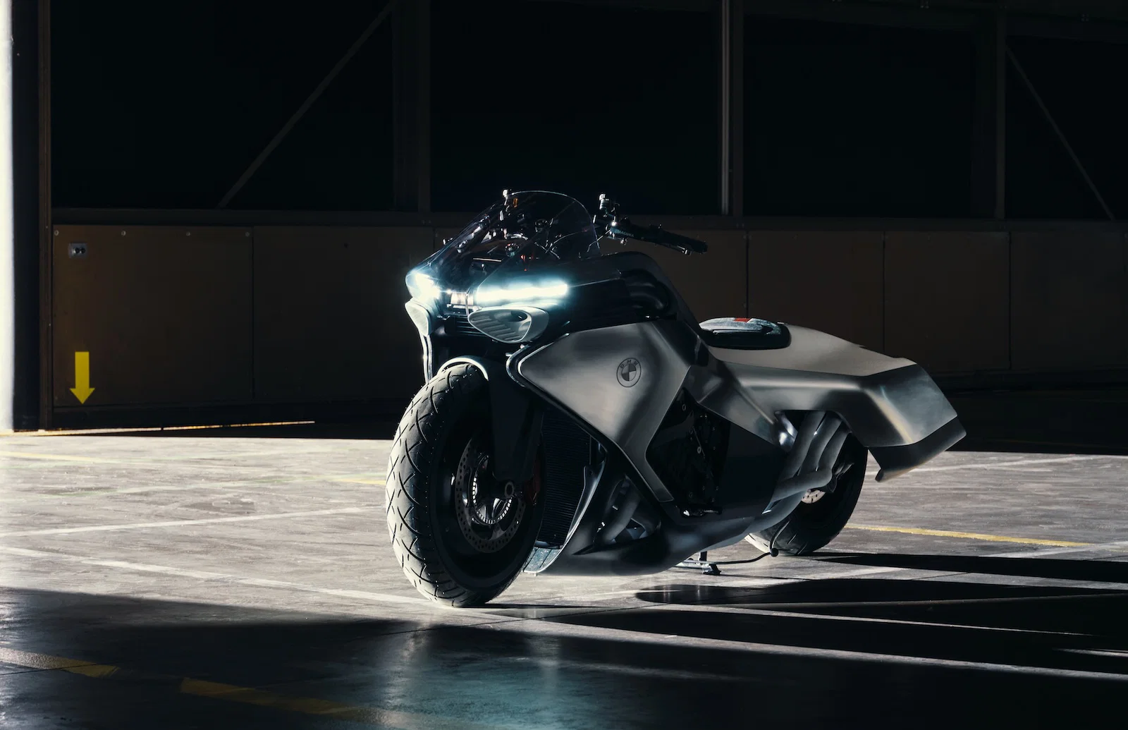 Der BMW Vision K18 – vorne dreiviertel