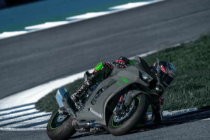 Kawasaki UK bietet 2026: 0 Prozent Finanzierung, kostenloses Touren-Kit und ZX-10RR-Streckenangebot