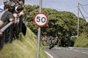Isle of Man TT schließt Zuschauerbereich nach schwerem Vorfall