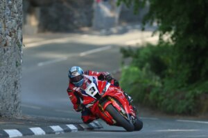 Dean Harrison bricht den Trainingswochen-Stehrundenrekord bei der Isle of Man TT