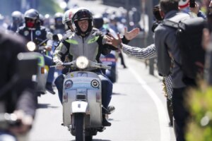 Vespa feiert 80-jähriges Jubiläum mit einer viertägigen Extravaganz in Rom