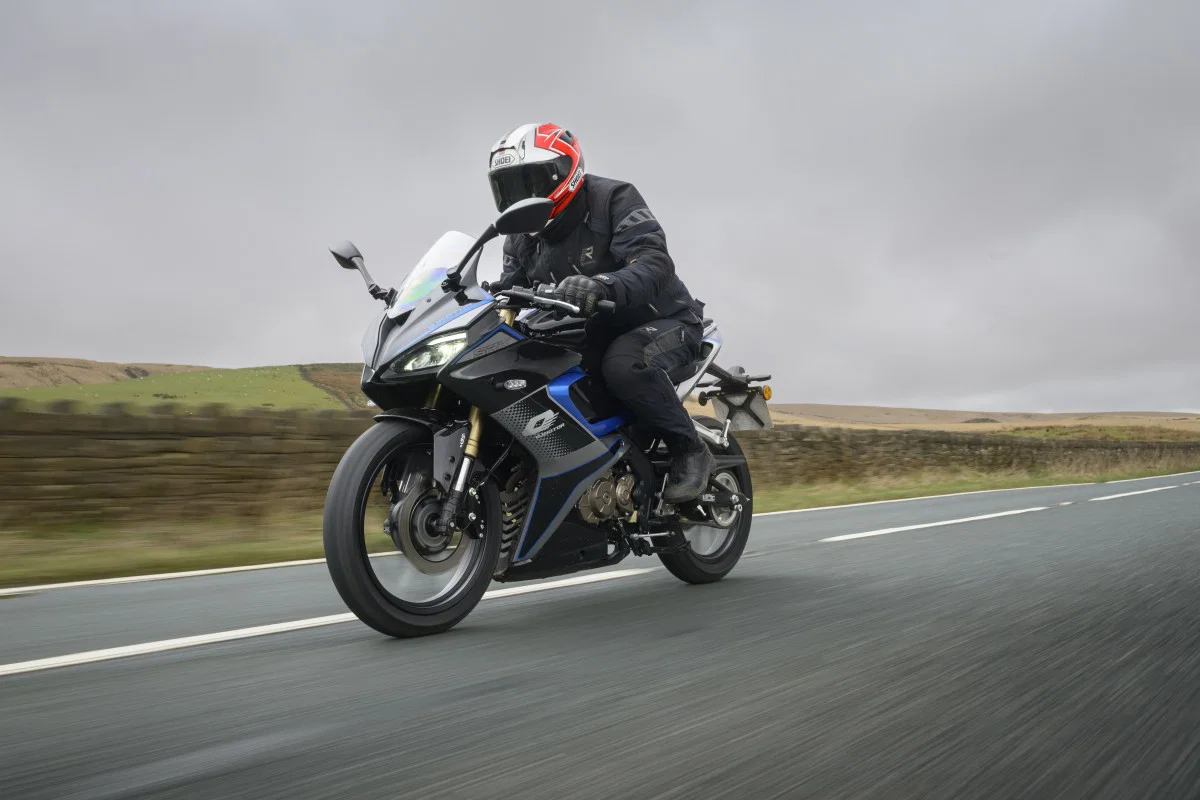 Der bestehende QJ SRK 125 R ist in Großbritannien bereits für 2.999 £ erhältlich
