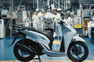 Honda stellt SH125i Marmo-Konzept mit recycelbarer Kunststoffkarosserie vor