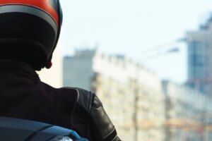 Neue ACEM-Leitlinien fordern Städte dazu auf, die urbane Mobilität mit Fahrzeugen der L-Kategorie „richtig zu dimensionieren“.